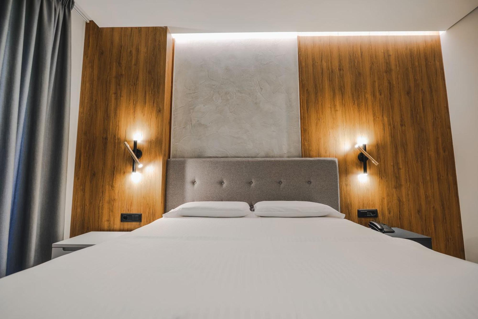 Ori Mare Hotel Ksamil Bagian luar foto