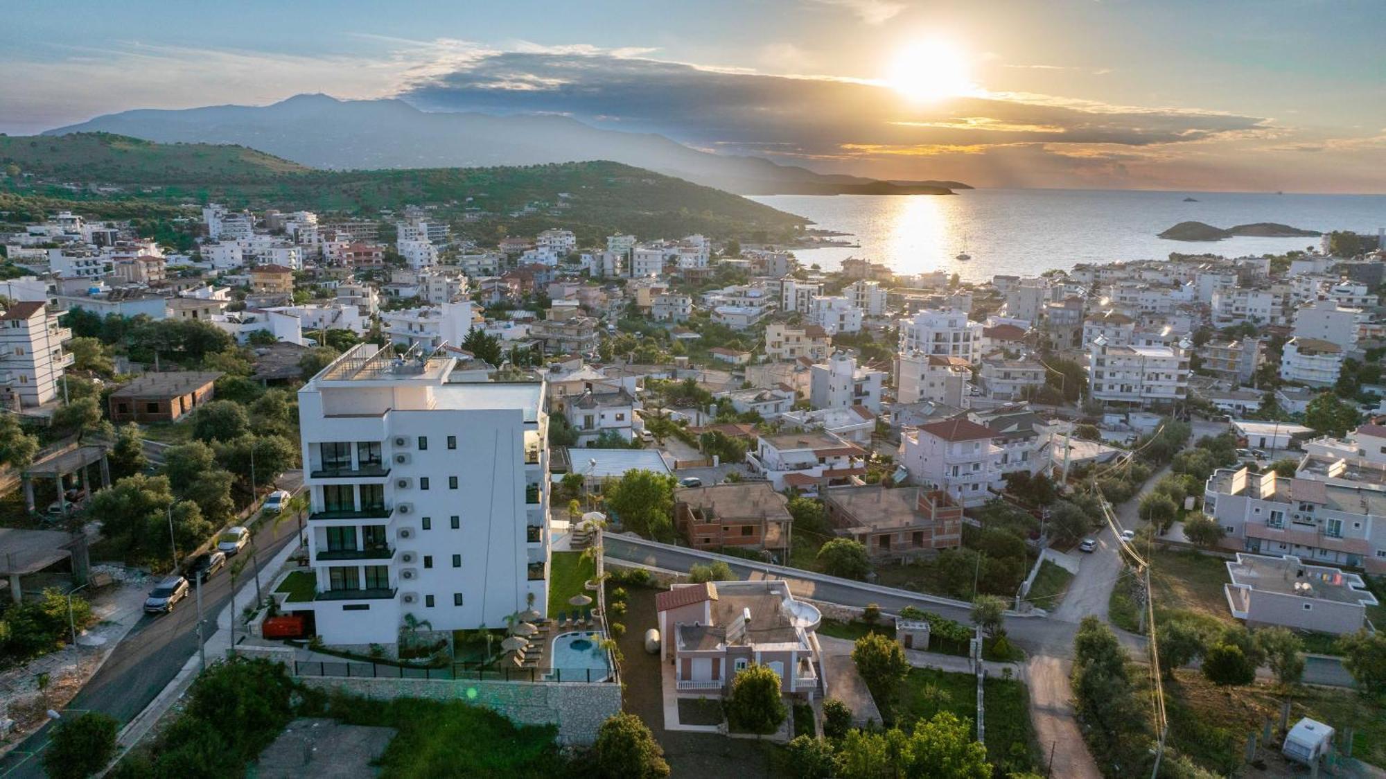 Ori Mare Hotel Ksamil Bagian luar foto