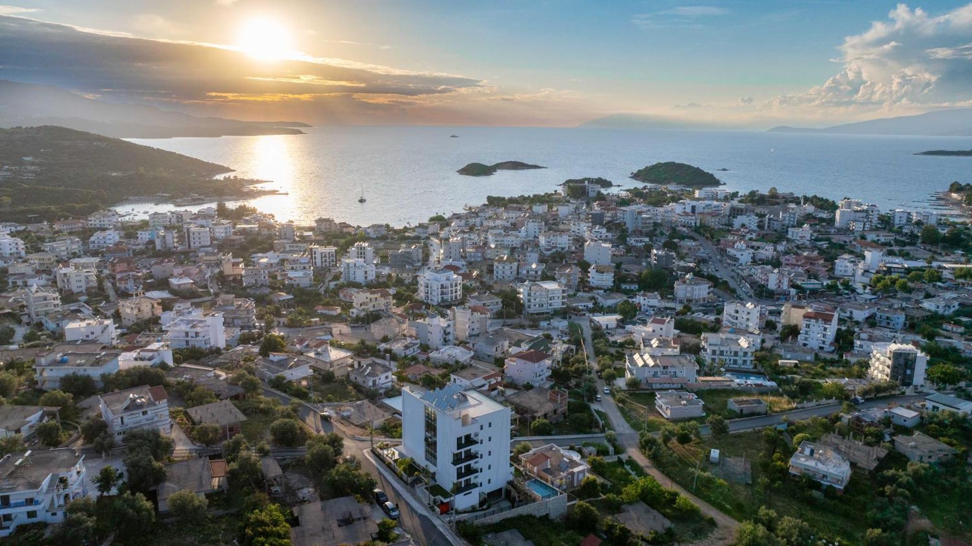 Ori Mare Hotel Ksamil Bagian luar foto